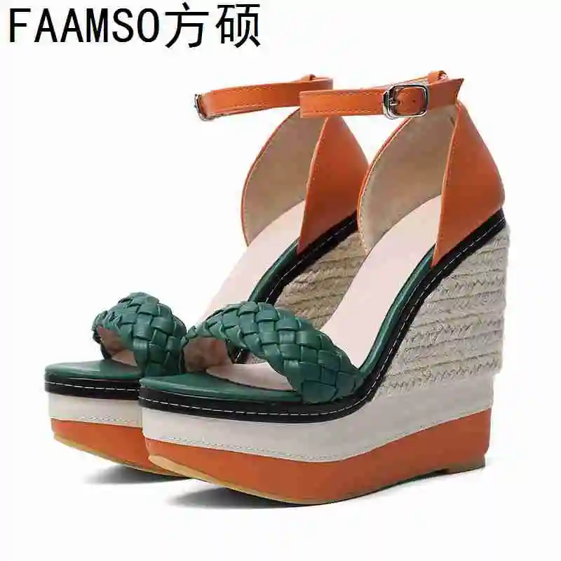 FAMSO 2019 New Shoe Women Sandals Patchwork Wedges High Heels Fashion Summer Lady Prom Fashion Sandals Shoes
FAMSO 2019 New Shoe Women Sandals Patchwork Wedges High Heels Fashion Summer Lady Prom Fashion Sandals Shoes