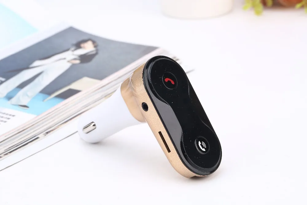 MP3-плеер в автомобиль с Bluetooth, гарнитура громкой связи/FM-передатчик для телефона C8
MP3-плеер в автомобиль с Bluetooth, гарнитура громкой связи/FM-передатчик для телефона C8