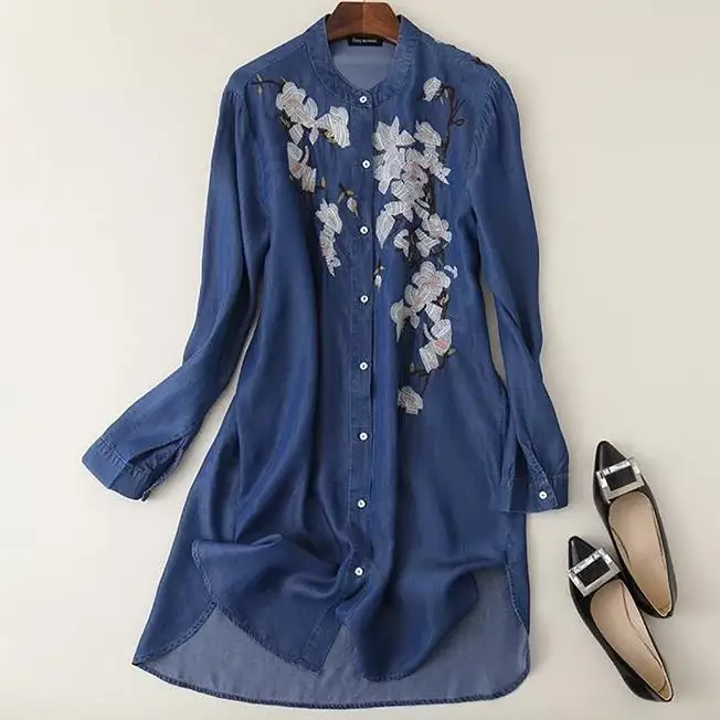 2018 autumn Vintage Flower Embroidery Tencel Denim Long Women Blouse Shirts o-neck Long Sleeve Plus Size Tops
2018 autumn Vintage Flower Embroidery Tencel Denim Long Women Blouse Shirts o-neck Long Sleeve Plus Size Tops