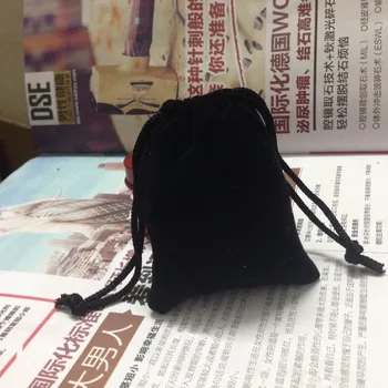 50pcs/lot free shipping velvet small drawstring jewelry bag size 6.5*8cm gift pouch for gift jewelry watch wering ring bag
50pcs/lot free shipping velvet small drawstring jewelry bag size 6.5*8cm gift pouch for gift jewelry watch wering ring bag