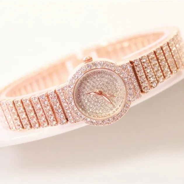 Latest Style Women Rhinestone Watches Rose Gold Dress Watches Full Diamond Crystal Women's Luxury Watches Female Quartz Watches
Latest Style Women Rhinestone Watches Rose Gold Dress Watches Full Diamond Crystal Women's Luxury Watches Female Quartz Watches