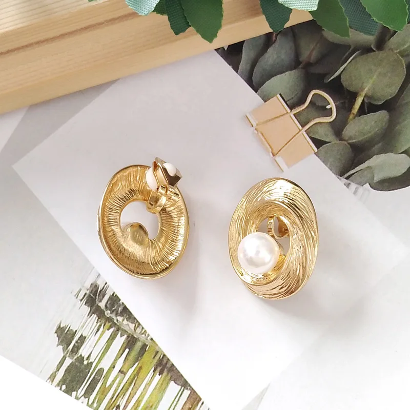 clip earrings
