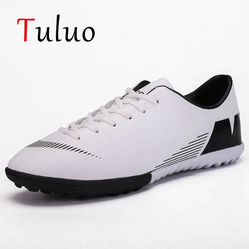 TULUO Professional Soccer Shoes Men Women Classic Low Ankle Summer Breathable Unisex Cleats Turf Football Boots Man Sneakers
TULUO Professional Soccer Shoes Men Women Classic Low Ankle Summer Breathable Unisex Cleats Turf Football Boots Man Sneakers