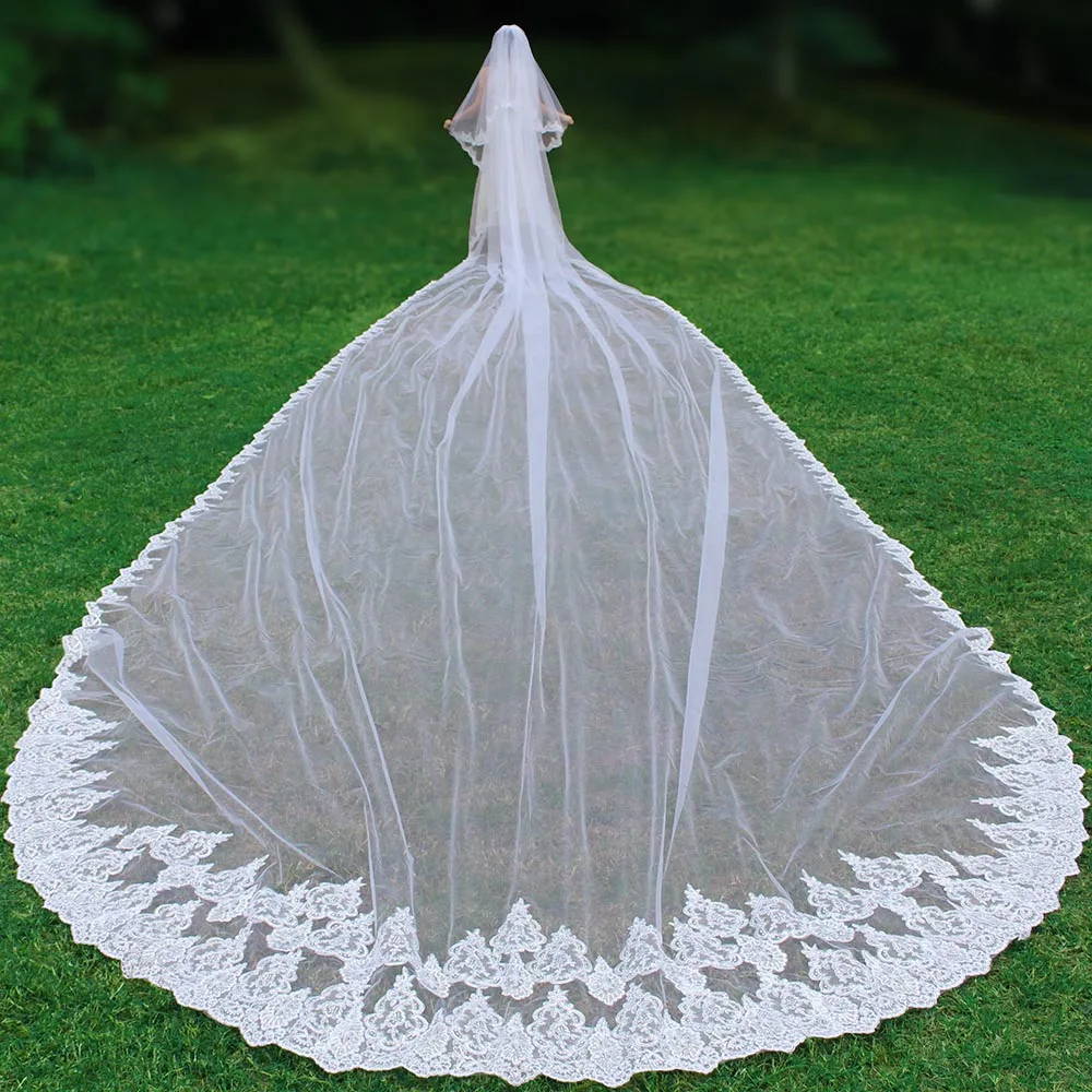 Luxury 10 Meters Long Wedding Veil with Comb Cover Face Bling Sequins Lace Edge 2 Layer Bridal Veil Wedding Accessores
Luxury 10 Meters Long Wedding Veil with Comb Cover Face Bling Sequins Lace Edge 2 Layer Bridal Veil Wedding Accessores