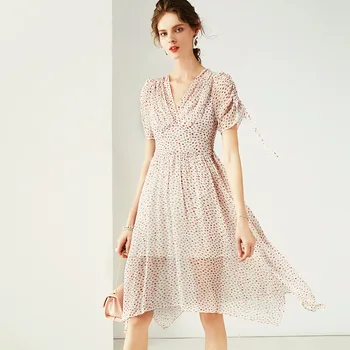 Silk Dress Summer Women 2019 New Lips Printed V-Neck Drawstring Sleeves Slim A-Line ELegant Dress Knee Length S-XL
Silk Dress Summer Women 2019 New Lips Printed V-Neck Drawstring Sleeves Slim A-Line ELegant Dress Knee Length S-XL