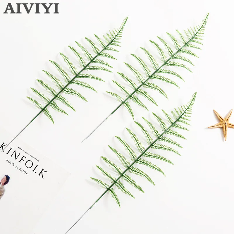Simulation pine branches Fern leaf plastic accessories decorative artificial of the leaf green plant decoration home Christmas
Simulation pine branches Fern leaf plastic accessories decorative artificial of the leaf green plant decoration home Christmas