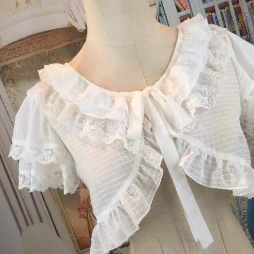 Sweet Lolita Chiffon Bolero Shrug Short Sleeve See-through Women's Cropped Blouse with Lace Ruffles
Sweet Lolita Chiffon Bolero Shrug Short Sleeve See-through Women's Cropped Blouse with Lace Ruffles