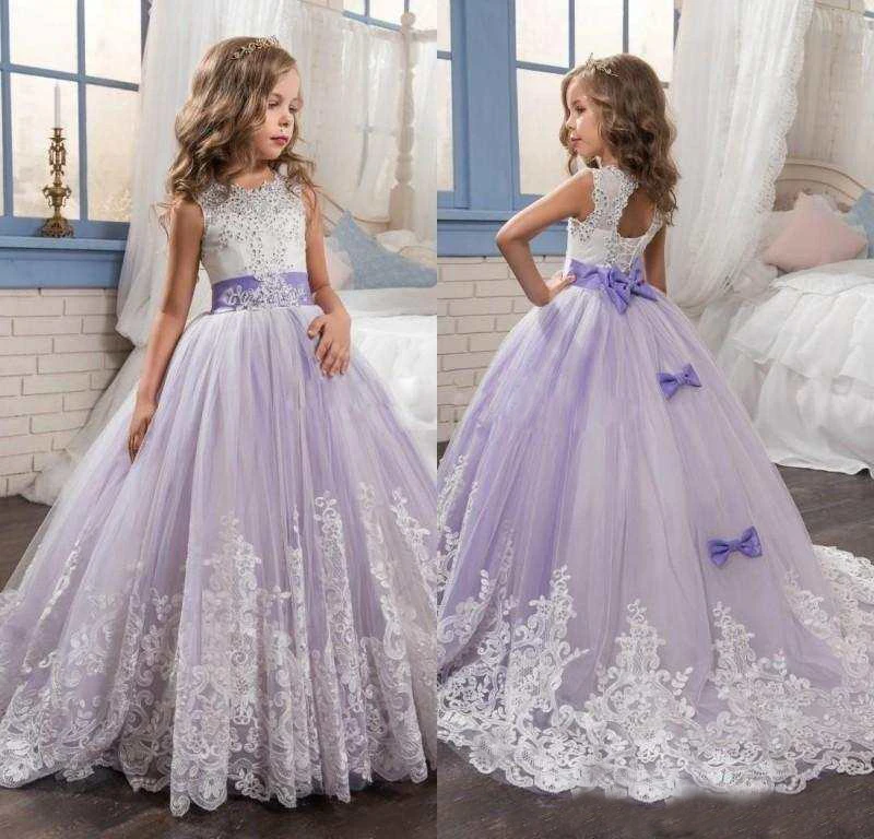 2019 Beautiful Purple and White Flower Girls Dresses Beaded Lace Appliqued Bows Pageant Gowns for Kids Wedding Party
2019 Beautiful Purple and White Flower Girls Dresses Beaded Lace Appliqued Bows Pageant Gowns for Kids Wedding Party