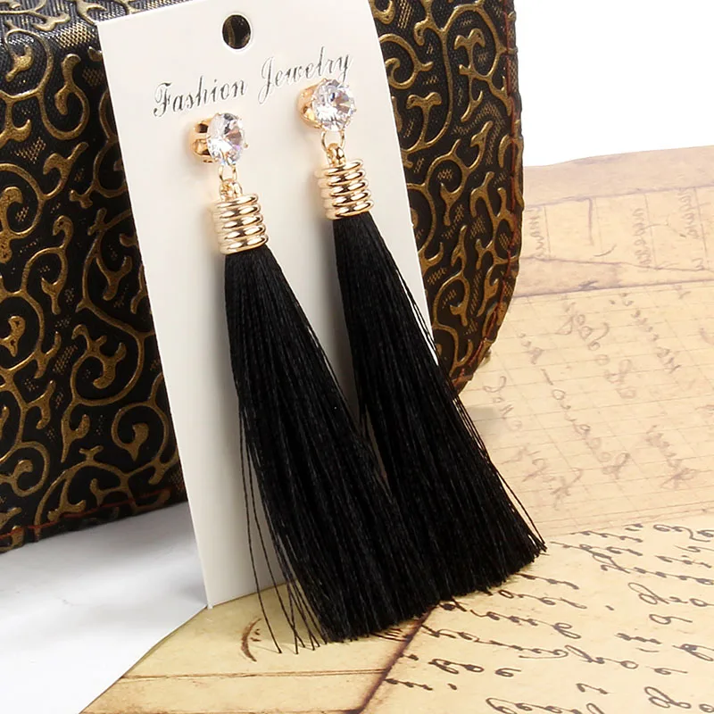Berbeny Bohemian Long Tassel Earrings For Women Crystal Drop Earrings For Wedding Fashion Diverse Statement Party Jewelry 2019
Berbeny Bohemian Long Tassel Earrings For Women Crystal Drop Earrings For Wedding Fashion Diverse Statement Party Jewelry 2019