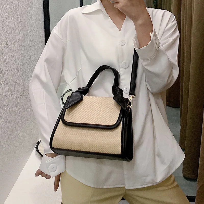 Small bag 2019 new ladies casual handbag fashion hit color small square bag tide simple shoulder Messenger bag
Small bag 2019 new ladies casual handbag fashion hit color small square bag tide simple shoulder Messenger bag