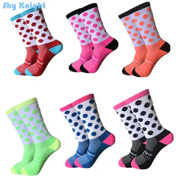 SKY KNIGHT New Sport Cycling Socks Men Women Wave Point Striped Socks Professional Protect Breathable Wicking Road Bike Socks
SKY KNIGHT New Sport Cycling Socks Men Women Wave Point Striped Socks Professional Protect Breathable Wicking Road Bike Socks