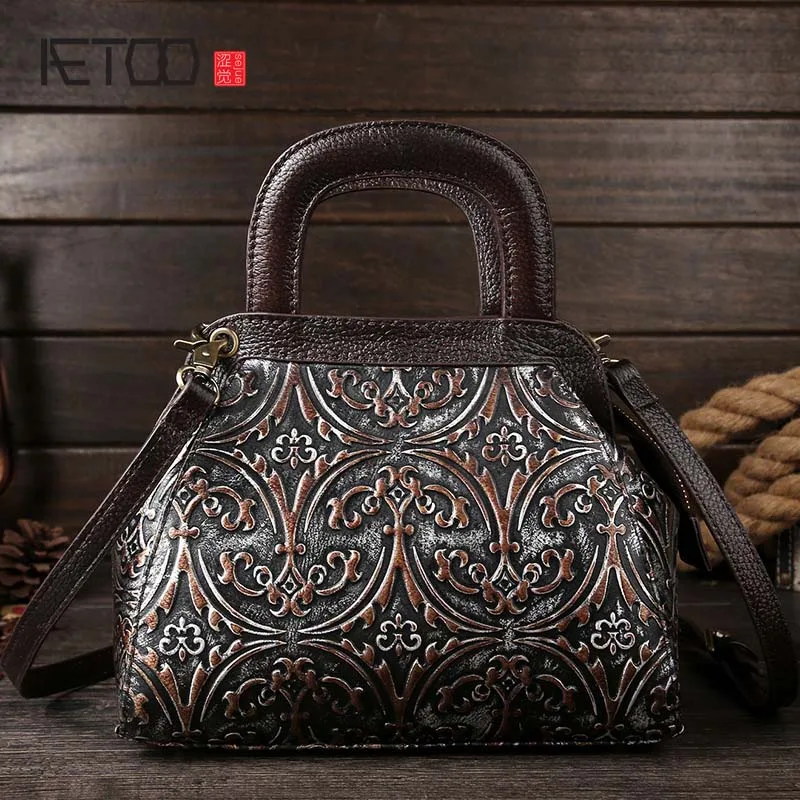 New retro leather handbag first layer of cowhide shoulder bag wipe embossed fashion handbags handbags
New retro leather handbag first layer of cowhide shoulder bag wipe embossed fashion handbags handbags