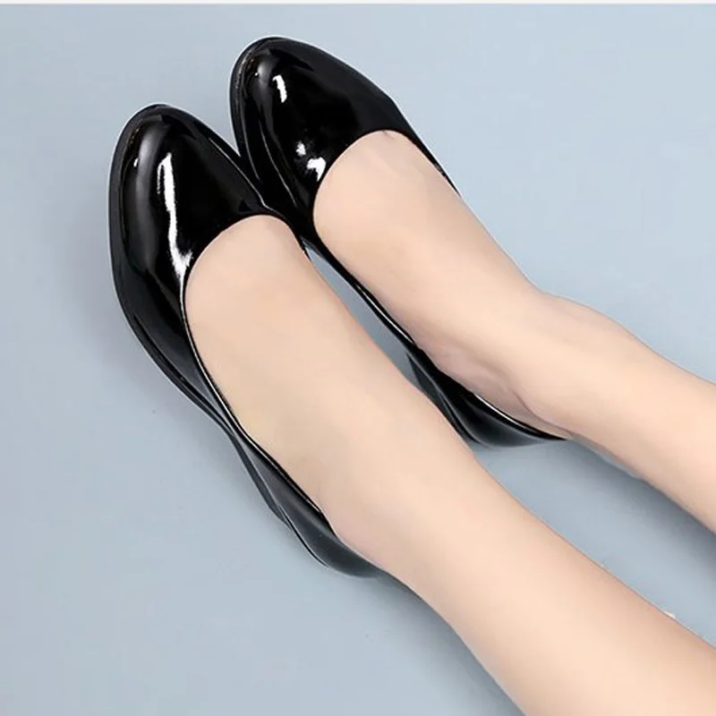 1 Pair Women Round Toe Shoes Wedge PU Leather Middle Heel Shoes With Low-cut KA-BEST
1 Pair Women Round Toe Shoes Wedge PU Leather Middle Heel Shoes With Low-cut KA-BEST