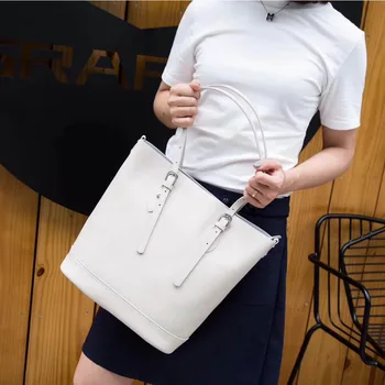 Large-capacity Genuine leather shoulder bags cow leather composite bag large size real leather crossbody bags
Large-capacity Genuine leather shoulder bags cow leather composite bag large size real leather crossbody bags