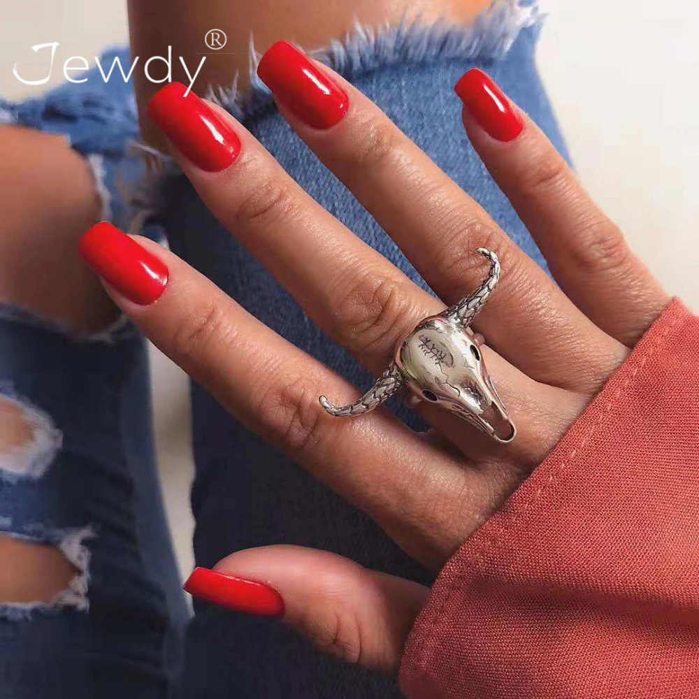 Tauren Alloy Silver Rings Charms Hollow Out Ring Bohemian Rings for Women Vintage Punk Jewelry Bague Femme Anillos Mujer
Tauren Alloy Silver Rings Charms Hollow Out Ring Bohemian Rings for Women Vintage Punk Jewelry Bague Femme Anillos Mujer