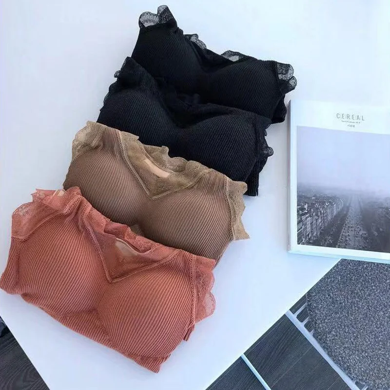 Spring women's camisole casual solid color lace decoration plus velvet thick warm camisole
Spring women's camisole casual solid color lace decoration plus velvet thick warm camisole