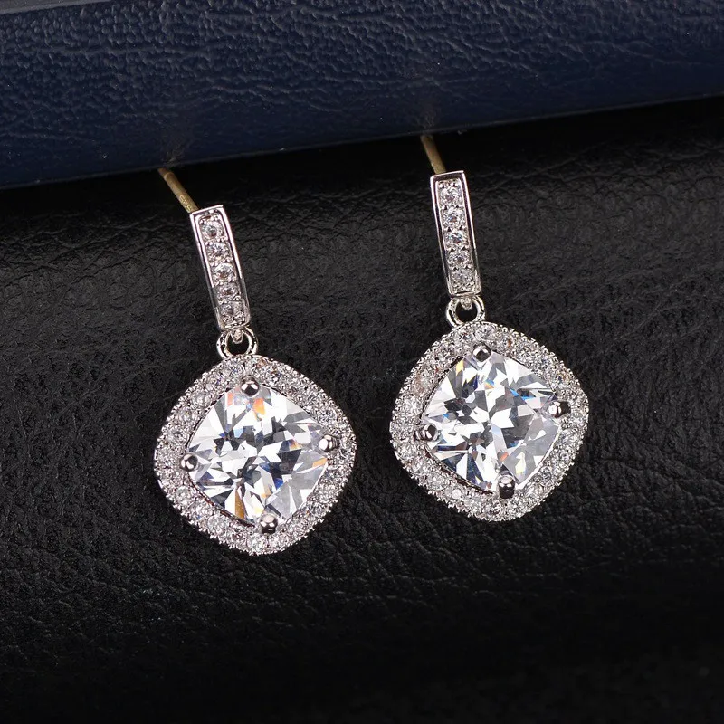 Luxury Female White Blue Yellow Stud Earrings 925 Sterling Silver Wedding Earrings For Women Boho Double Zircon Stone Earrings
Luxury Female White Blue Yellow Stud Earrings 925 Sterling Silver Wedding Earrings For Women Boho Double Zircon Stone Earrings