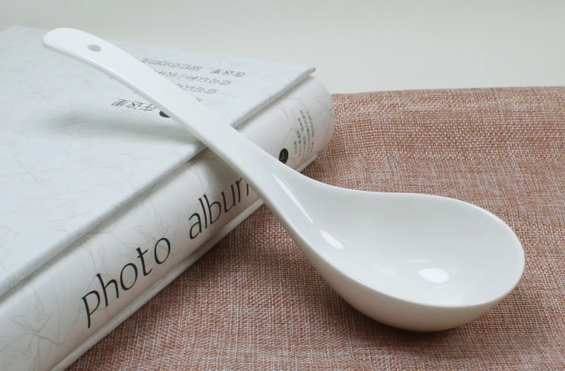 Plain white bone china serving spoon, long handled, jam spoon ladle for housekeeping, for kitchens, for mashed potatoes
Plain white bone china serving spoon, long handled, jam spoon ladle for housekeeping, for kitchens, for mashed potatoes