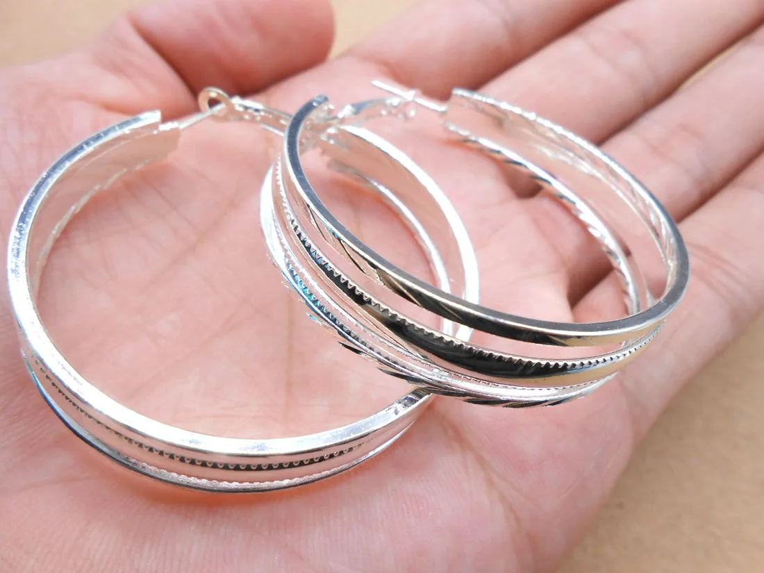 925 Silver Multiple connections Simple Smooth Ear Ring Big 40MM Circle Female Earrings Wholesale Fashion
925 Silver Multiple connections Simple Smooth Ear Ring Big 40MM Circle Female Earrings Wholesale Fashion