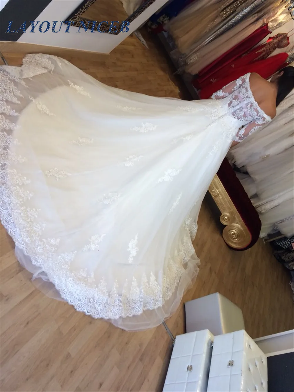 Boat Neck Vestidos de Novia Lace Half Sleeves Wedding Dress Ball Gown Vintage Wedding Gown Robe de mariage 2019 Bridal Gown
Boat Neck Vestidos de Novia Lace Half Sleeves Wedding Dress Ball Gown Vintage Wedding Gown Robe de mariage 2019 Bridal Gown