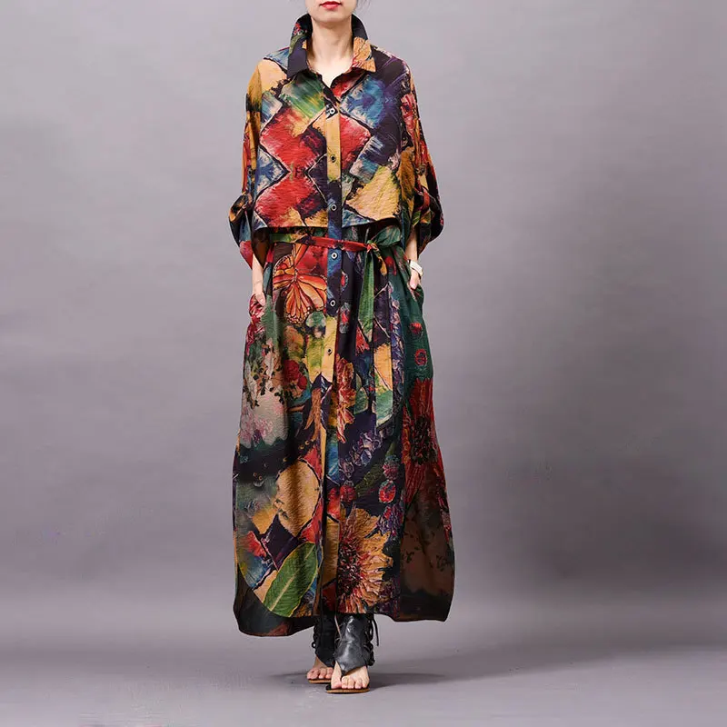 New large size original personality printed silk spring women trench coat bright cloak style fashion casual vintage female coat
New large size original personality printed silk spring women trench coat bright cloak style fashion casual vintage female coat