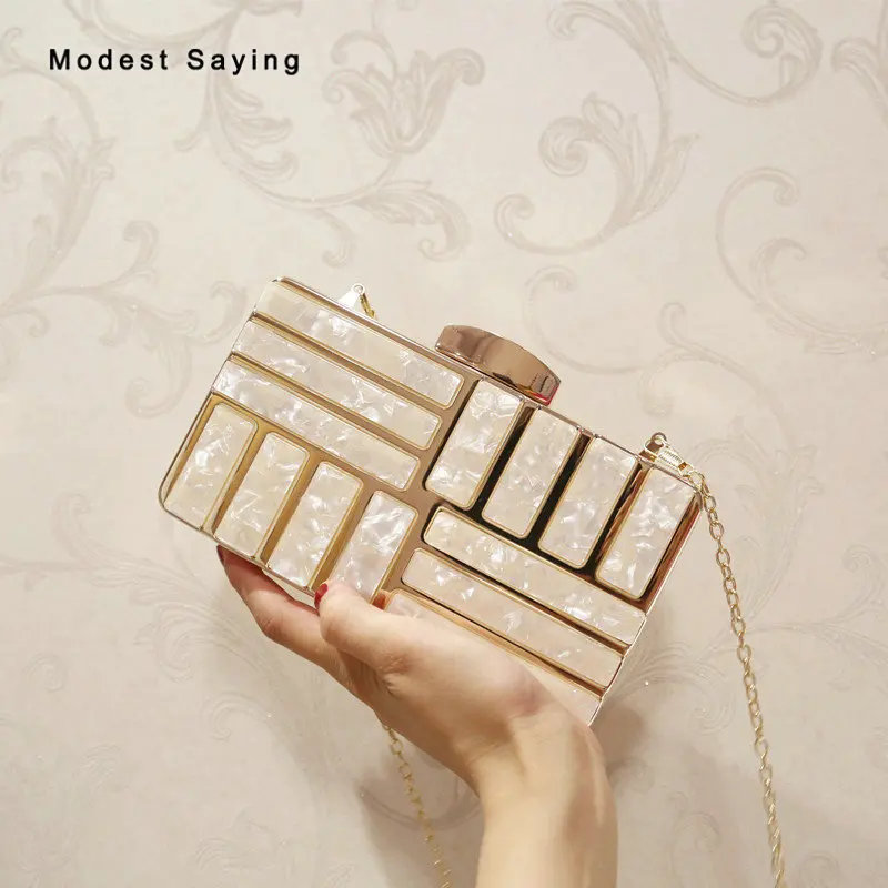 New Fashion Champagne Square Acrylic Wedding Party Banquet Handbags 2018 Women Prom Evening Purse Dolly Bags Wedding Accessories
New Fashion Champagne Square Acrylic Wedding Party Banquet Handbags 2018 Women Prom Evening Purse Dolly Bags Wedding Accessories