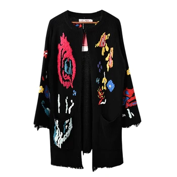 2019 Winter Black Floral Embroidery Women Long Sweater Cardigans Runway Design Runway Christmas Loose Sweater Jumper Clothing
2019 Winter Black Floral Embroidery Women Long Sweater Cardigans Runway Design Runway Christmas Loose Sweater Jumper Clothing