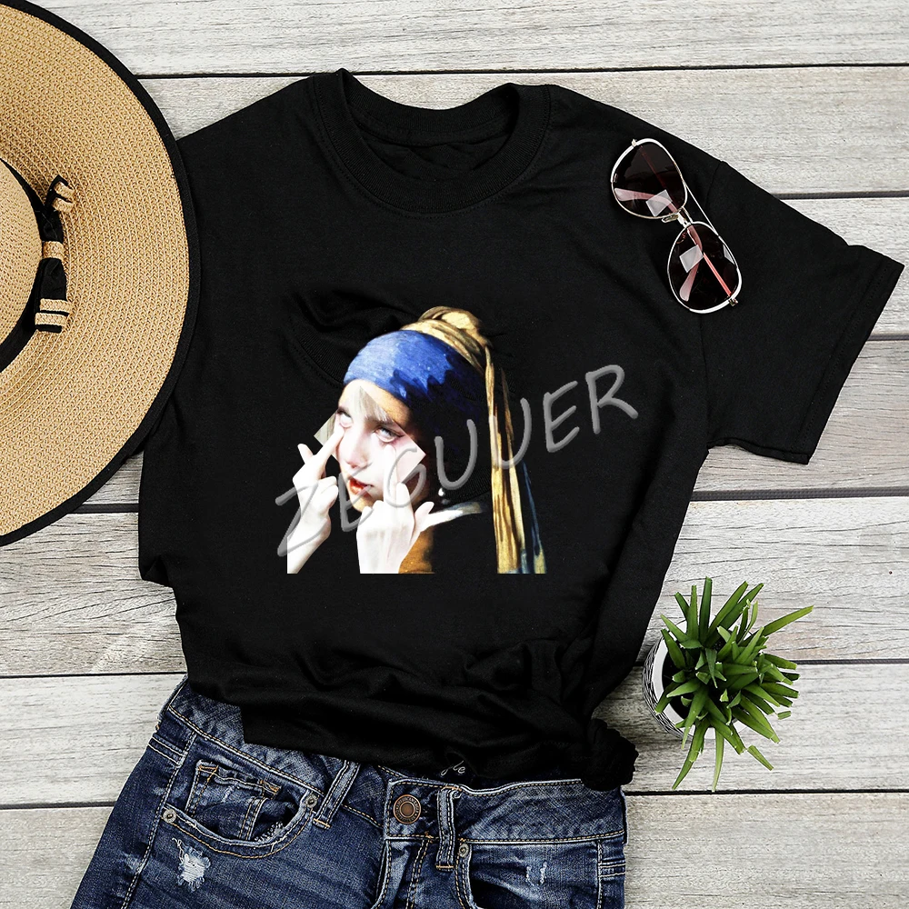 Girl Shirt Smoking Lady Funny T-Shirt Girl Wearing Pearl Earrings Punk Tops Women White Cotton O-Neck Short Sleeve Casual Tees
Girl Shirt Smoking Lady Funny T-Shirt Girl Wearing Pearl Earrings Punk Tops Women White Cotton O-Neck Short Sleeve Casual Tees