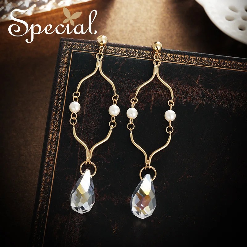 Special European and American 925 silver needle earrings ear nails Baroque ear ornaments contrast skin thin Troy morning light 
Special European and American 925 silver needle earrings ear nails Baroque ear ornaments contrast skin thin Troy morning light