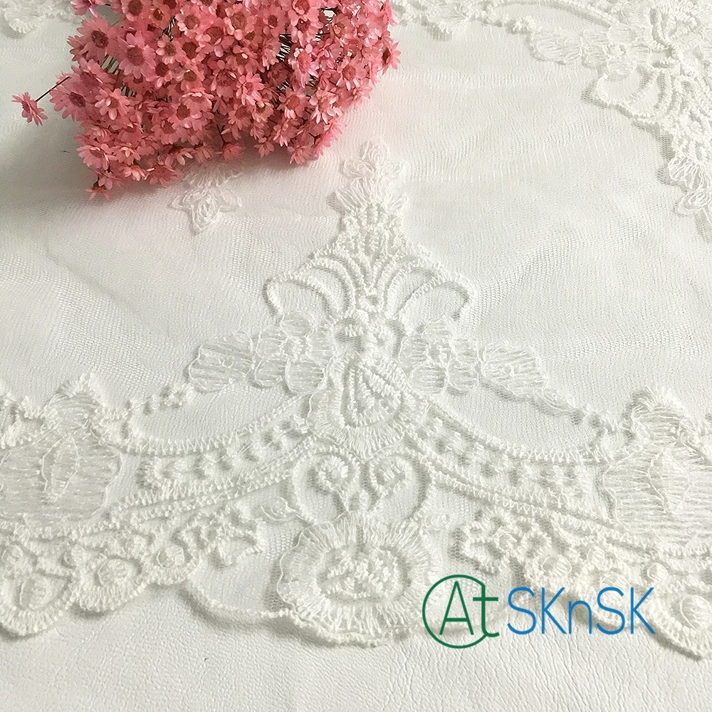 2 Yards/lot 30CM Wide Fine Craft White Flower Embroidery Mesh Lace fabric with Exquisite Edge for Wedding Sewing Decoration A2
2 Yards/lot 30CM Wide Fine Craft White Flower Embroidery Mesh Lace fabric with Exquisite Edge for Wedding Sewing Decoration A2
