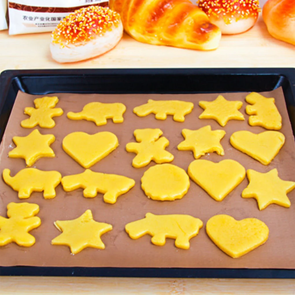 Reusable Non Stick Baking Paper High Temperature Resistant Teflon Sheet Oven Microwave Grill Baking Mat 40*30cm
Reusable Non Stick Baking Paper High Temperature Resistant Teflon Sheet Oven Microwave Grill Baking Mat 40*30cm