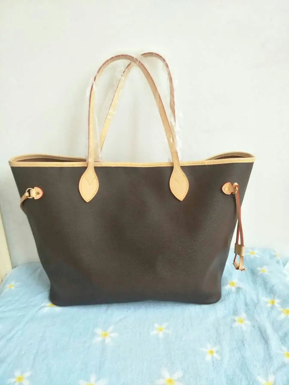 2019 new fashion hot selling women handbag with good quality PU bags GM/MM free shipping
2019 new fashion hot selling women handbag with good quality PU bags GM/MM free shipping