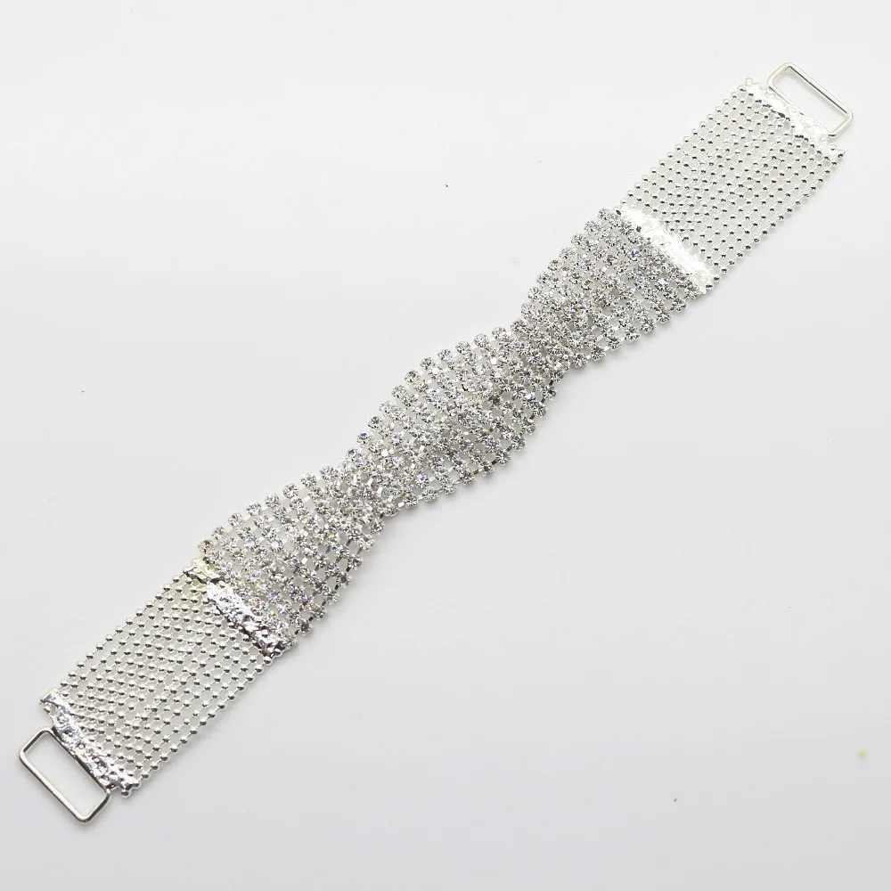 4 Pc 16CM Bikini Connector Crystal Rhinestone Buckle /Rhinestone embelishment woman swimwear rhinestone connector
4 Pc 16CM Bikini Connector Crystal Rhinestone Buckle /Rhinestone embelishment woman swimwear rhinestone connector