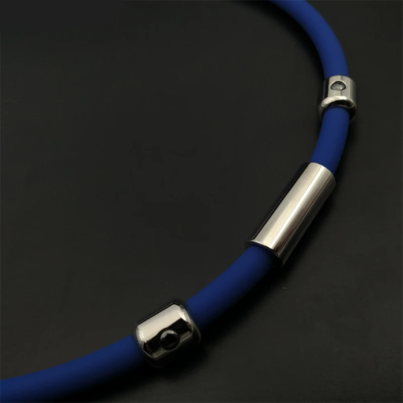Health Environmental Protection Stainless Steel Magnetic Button Silicone Necklace
Health Environmental Protection Stainless Steel Magnetic Button Silicone Necklace