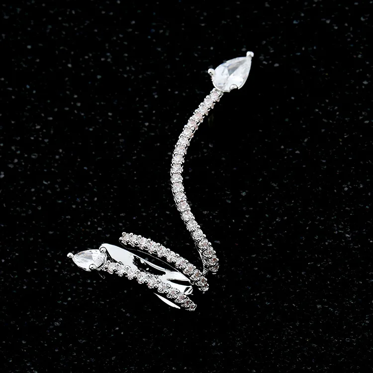 SWOUR New Jewelry S925 Silver Cubic Zircon CZ Clip Snake Shape Brief Design For Woman Stud Earrings High Quality
SWOUR New Jewelry S925 Silver Cubic Zircon CZ Clip Snake Shape Brief Design For Woman Stud Earrings High Quality