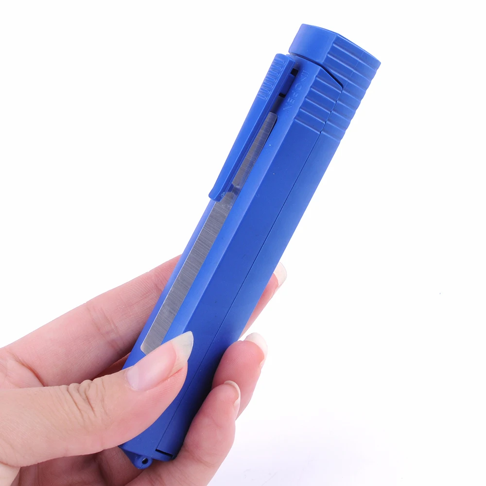 JIJU Mini Thin Rolling Injector Single Tube Tobacco Roller Cigarette Maker Rolling Injector Machine Six Colors Optional JL-019B
JIJU Mini Thin Rolling Injector Single Tube Tobacco Roller Cigarette Maker Rolling Injector Machine Six Colors Optional JL-019B