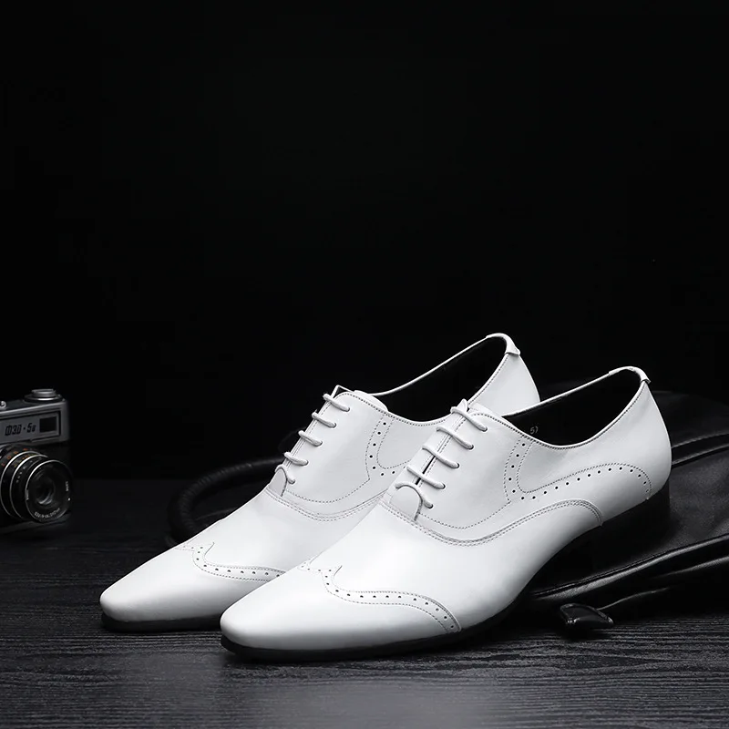 White , Brown , Black Handmade Mens Dress Shoes Genuine Leather Brogue Shoes High Quality Italian Wedding Men Oxford Shoes
White , Brown , Black Handmade Mens Dress Shoes Genuine Leather Brogue Shoes High Quality Italian Wedding Men Oxford Shoes