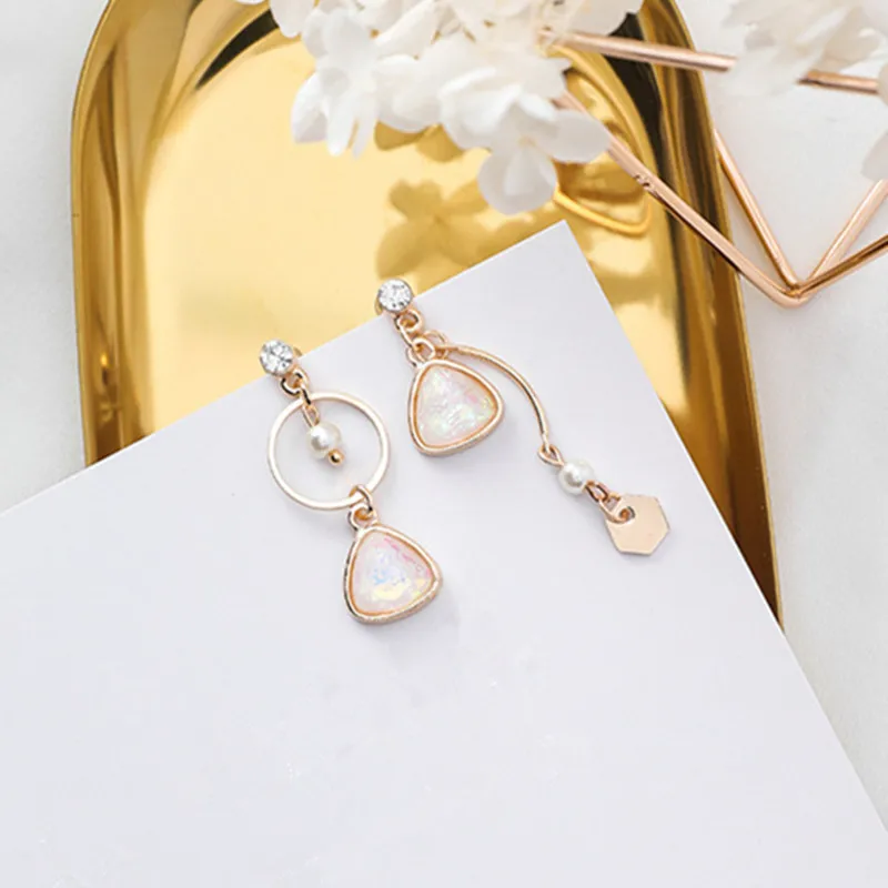 2018 New Geometric Round Circle Triangle Rhinestone Asymmetry Drop Earrings for Women Fashion Female Jewelry Gift Brincos 5B2020
2018 New Geometric Round Circle Triangle Rhinestone Asymmetry Drop Earrings for Women Fashion Female Jewelry Gift Brincos 5B2020
