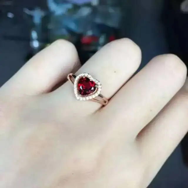 Natural red garnet gem Ring S925 Silver Natural Gemstone Ring Fashion Elegant Romantic heart Women's party gift Rings Jewelry
Natural red garnet gem Ring S925 Silver Natural Gemstone Ring Fashion Elegant Romantic heart Women's party gift Rings Jewelry