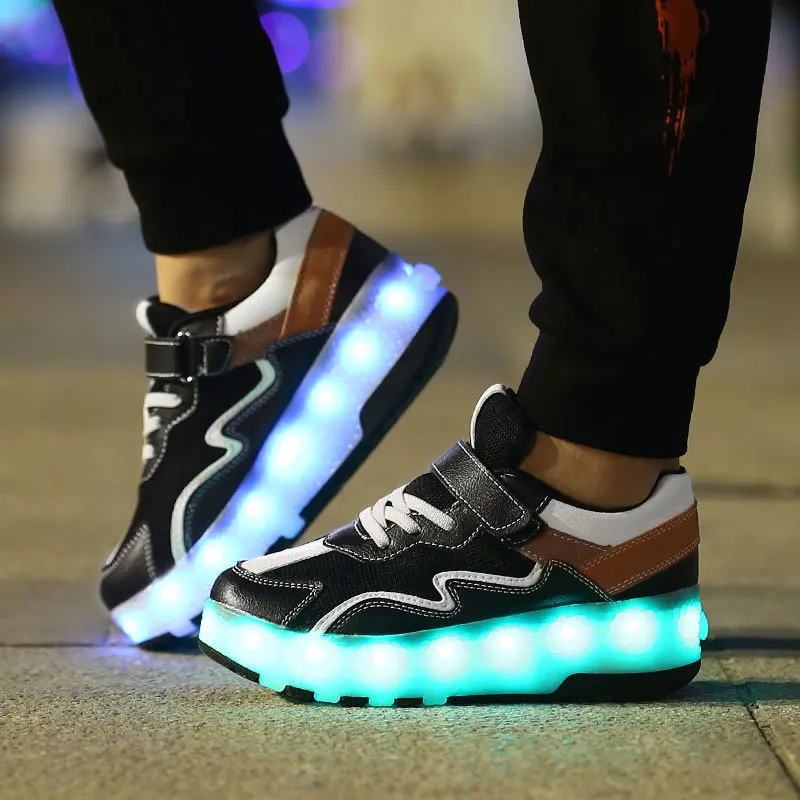 2019 Children Glowing Sneakers Kids Roller Skate Shoes Children Led Light up Shoes Girls Boys Sneakers with Wheels Heelies shoes
2019 Children Glowing Sneakers Kids Roller Skate Shoes Children Led Light up Shoes Girls Boys Sneakers with Wheels Heelies shoes