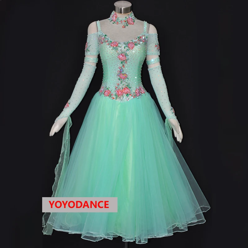 100% New Competition Slik organza ballroom Standard dance dress,juvenile Standard Waltz Tango Smooth Latin Ballroom Competition
100% New Competition Slik organza ballroom Standard dance dress,juvenile Standard Waltz Tango Smooth Latin Ballroom Competition