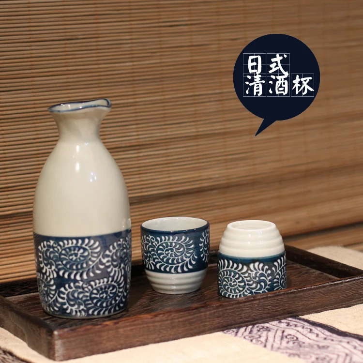 Japanese sake cup wine pot high temperature ceramic wine set high-end gift box fruit wine dispenser liquor winebowl 3pcs/set
Japanese sake cup wine pot high temperature ceramic wine set high-end gift box fruit wine dispenser liquor winebowl 3pcs/set