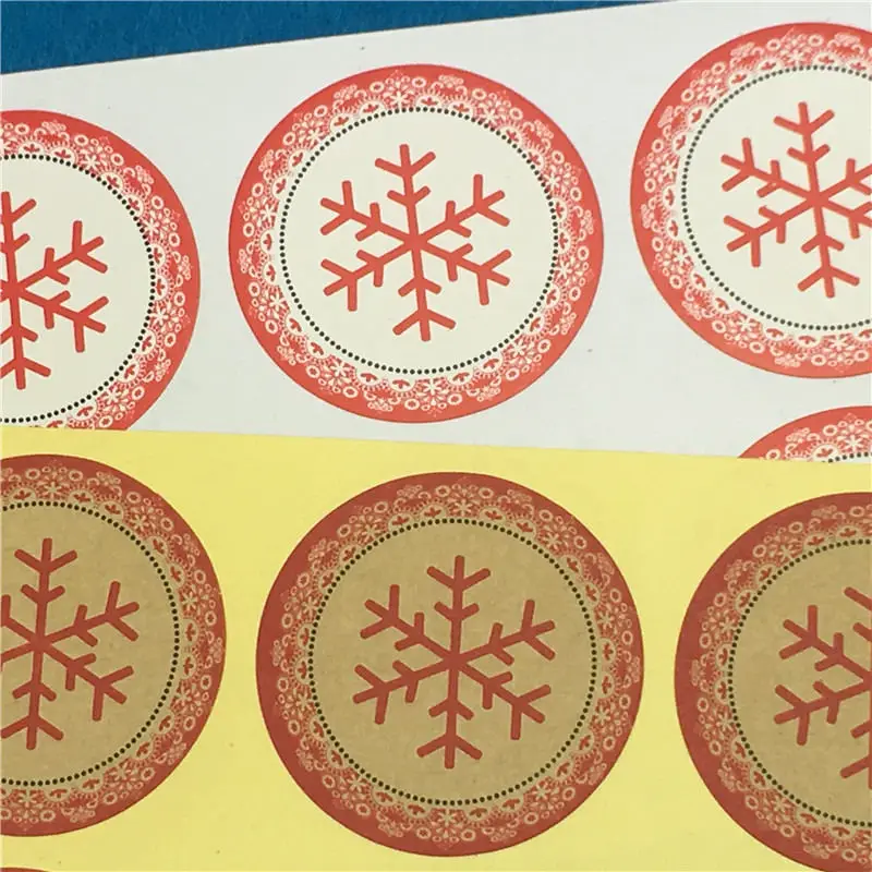 300Pcs/Lot 3.5cm Round Snowflake Self-adhesive Stickers For Christmas Eve Candy Gift Labels Gift Box Bags Paper Sealing Stickers
300Pcs/Lot 3.5cm Round Snowflake Self-adhesive Stickers For Christmas Eve Candy Gift Labels Gift Box Bags Paper Sealing Stickers