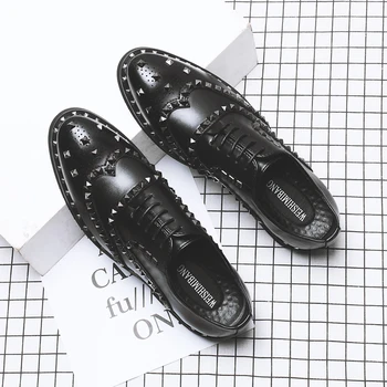 Luxury Italian Rivet Spike Black leather Loafers Dress thick bottom Prom Party Pageant Wedding Smoking Slippers Shoes
Luxury Italian Rivet Spike Black leather Loafers Dress thick bottom Prom Party Pageant Wedding Smoking Slippers Shoes