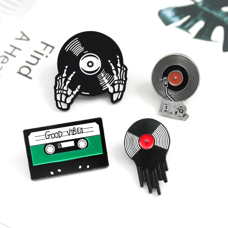 Audio tape disc series black brooch on music and police personnel investigation study student learning to send friends
Audio tape disc series black brooch on music and police personnel investigation study student learning to send friends