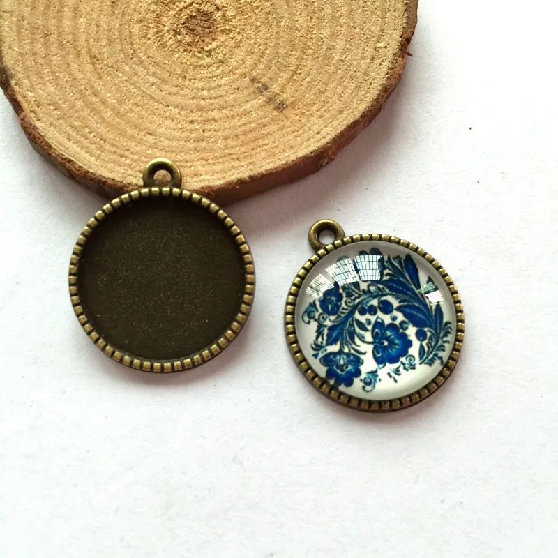 10pcs/lot Necklace Pendant Setting Antique Bronze Silver Glass Cabochon Blank Base Supplies for Jewelry Finding T181-T184
10pcs/lot Necklace Pendant Setting Antique Bronze Silver Glass Cabochon Blank Base Supplies for Jewelry Finding T181-T184