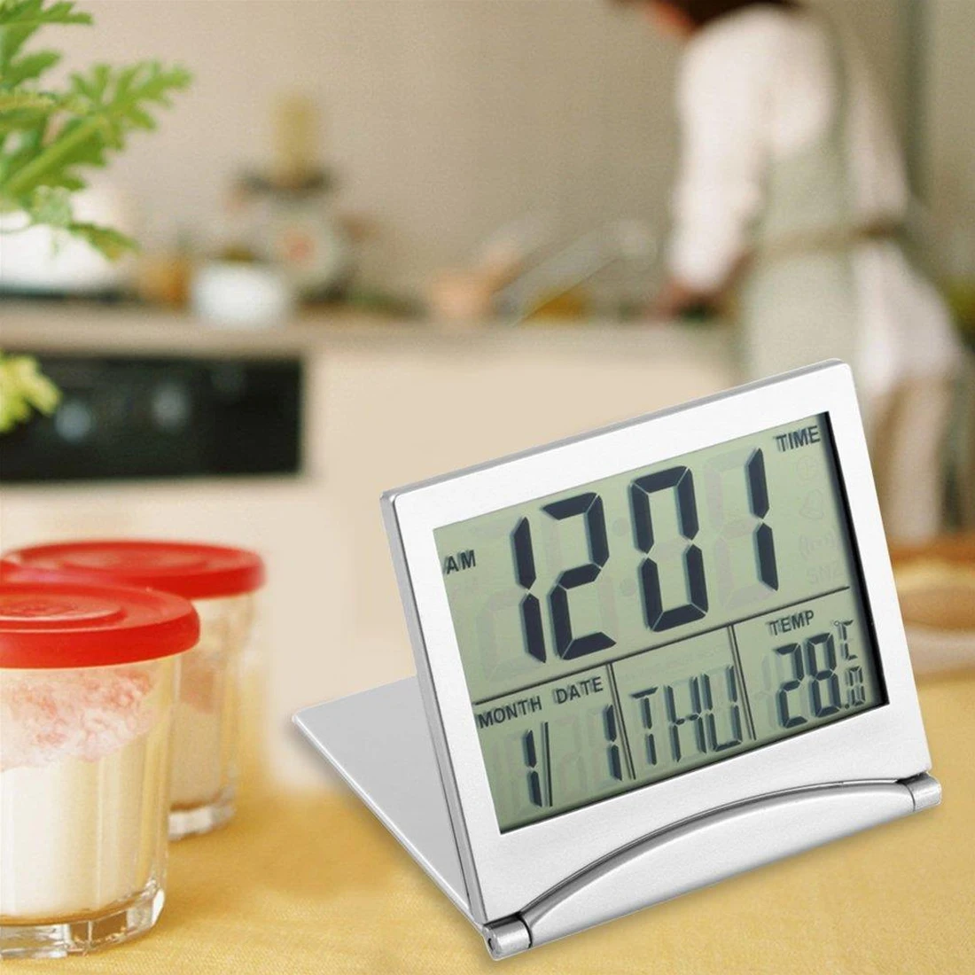 Portable Mini Plastic LED Clock Digital Folding Alarm Clocks Desk Temperature for Travel Home Office 9.5*8.5*2CM
Portable Mini Plastic LED Clock Digital Folding Alarm Clocks Desk Temperature for Travel Home Office 9.5*8.5*2CM