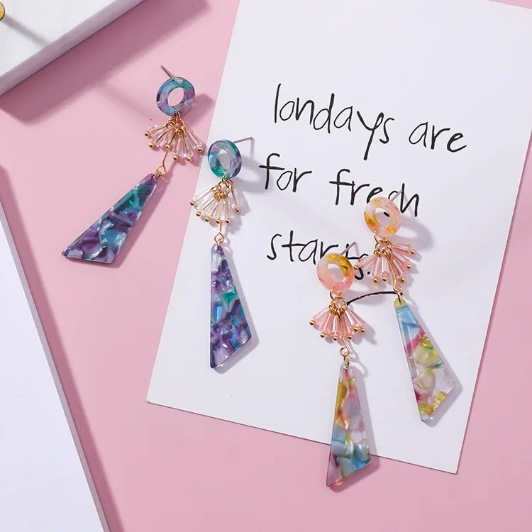 Geometric Shape Colorful Acrylic Triangle Tassel Earrings for Women Exquisite Long Earrings Fashion Accessories Jewelry CEL270
Geometric Shape Colorful Acrylic Triangle Tassel Earrings for Women Exquisite Long Earrings Fashion Accessories Jewelry CEL270