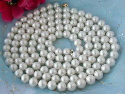 FREE shipping> >>>Z2184 Stunning! 50" 10mm white round freshwater pearl necklace 14KGP 6.07
FREE shipping> >>>Z2184 Stunning! 50" 10mm white round freshwater pearl necklace 14KGP 6.07