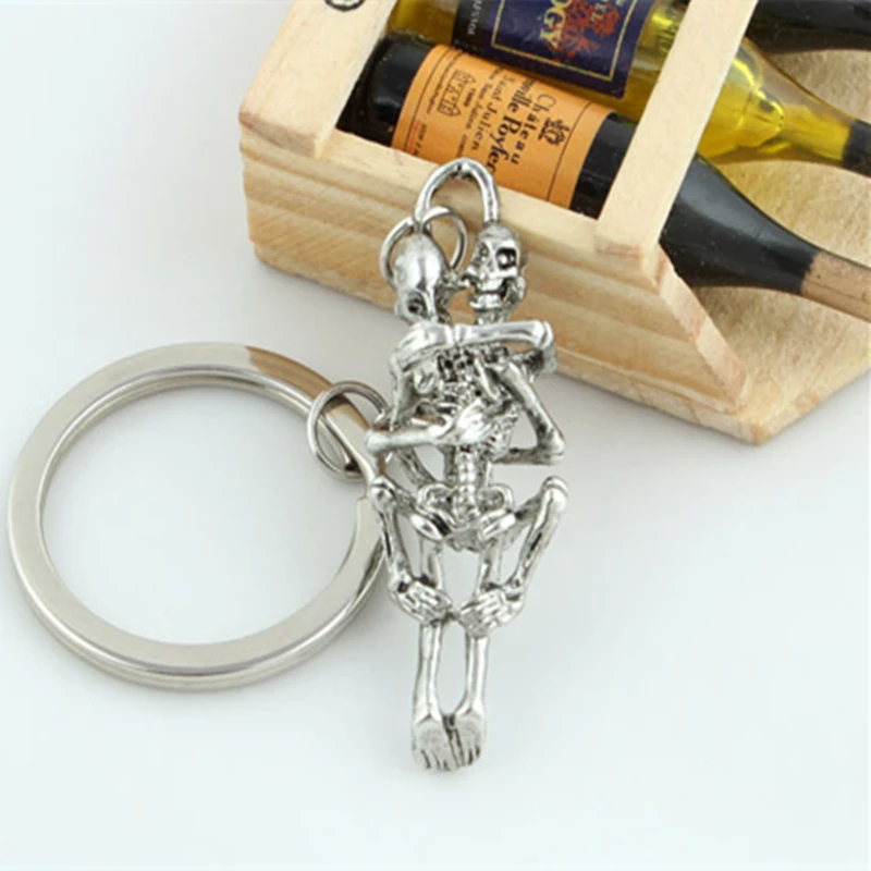 Fashion Creative Love Skull Keychain Forever Love Key Ring Gift Key Chain Key Ring For Lover's Gift
Fashion Creative Love Skull Keychain Forever Love Key Ring Gift Key Chain Key Ring For Lover's Gift